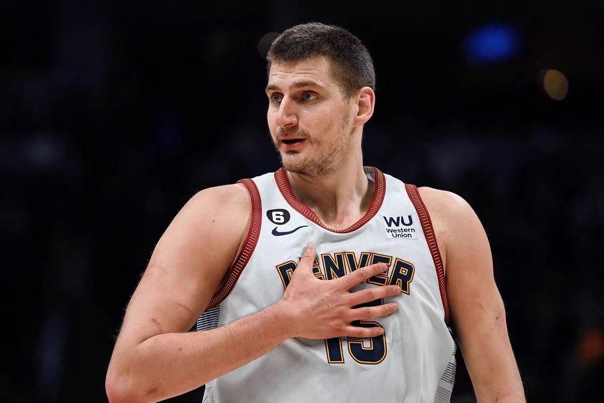 Faker迎来五赛季出色发挥，掘金观众热烈欢呼！气势如虹延续