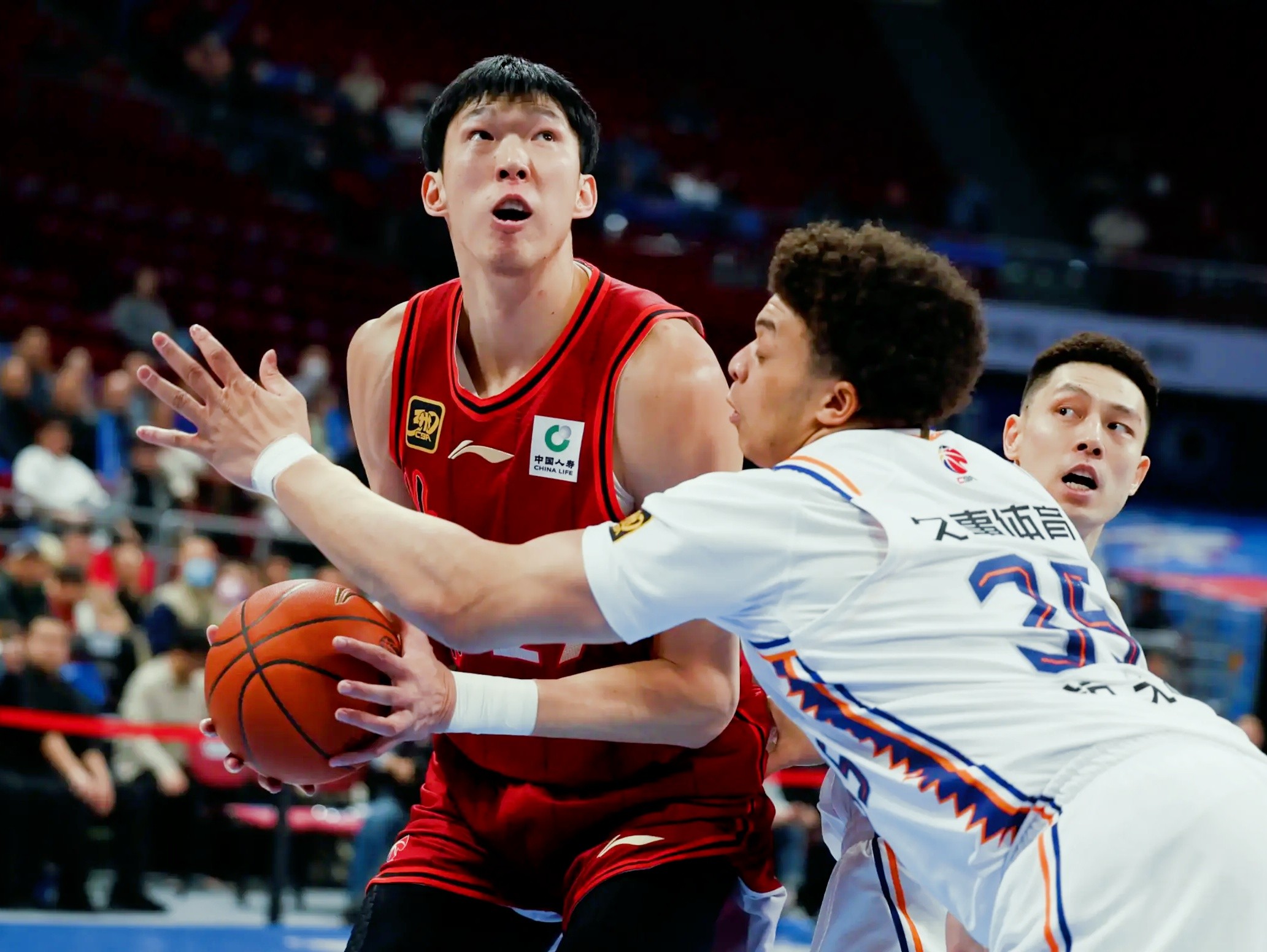 leyu-关键时刻CBA常规赛焦点战，罗马手感冰凉，赛场秩序良好，球队文化再被提及的简单介绍-leyu