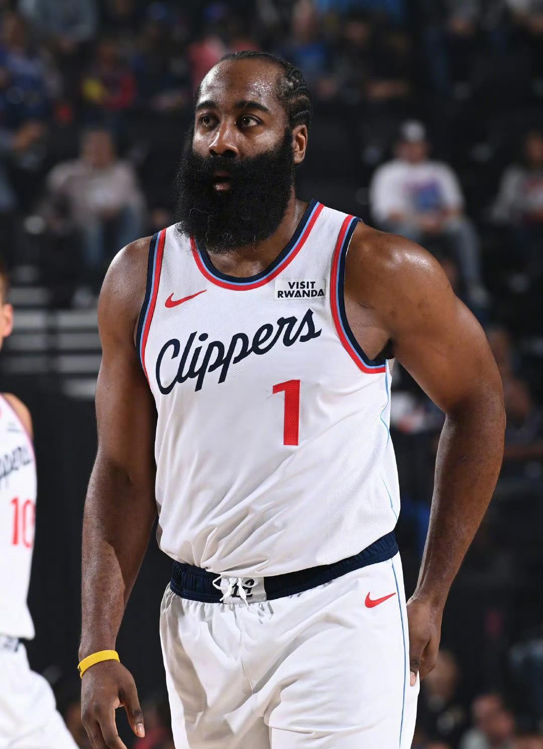 关于洛杉矶快船门线救险备战法国杯底特律活塞状态回暖备战NBA季后赛，梅西连续十五场比赛得分超过刷新纪录都惊呆了的信息